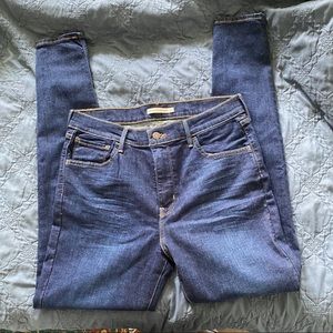 Levi’s 720 high waist super skinny jeans